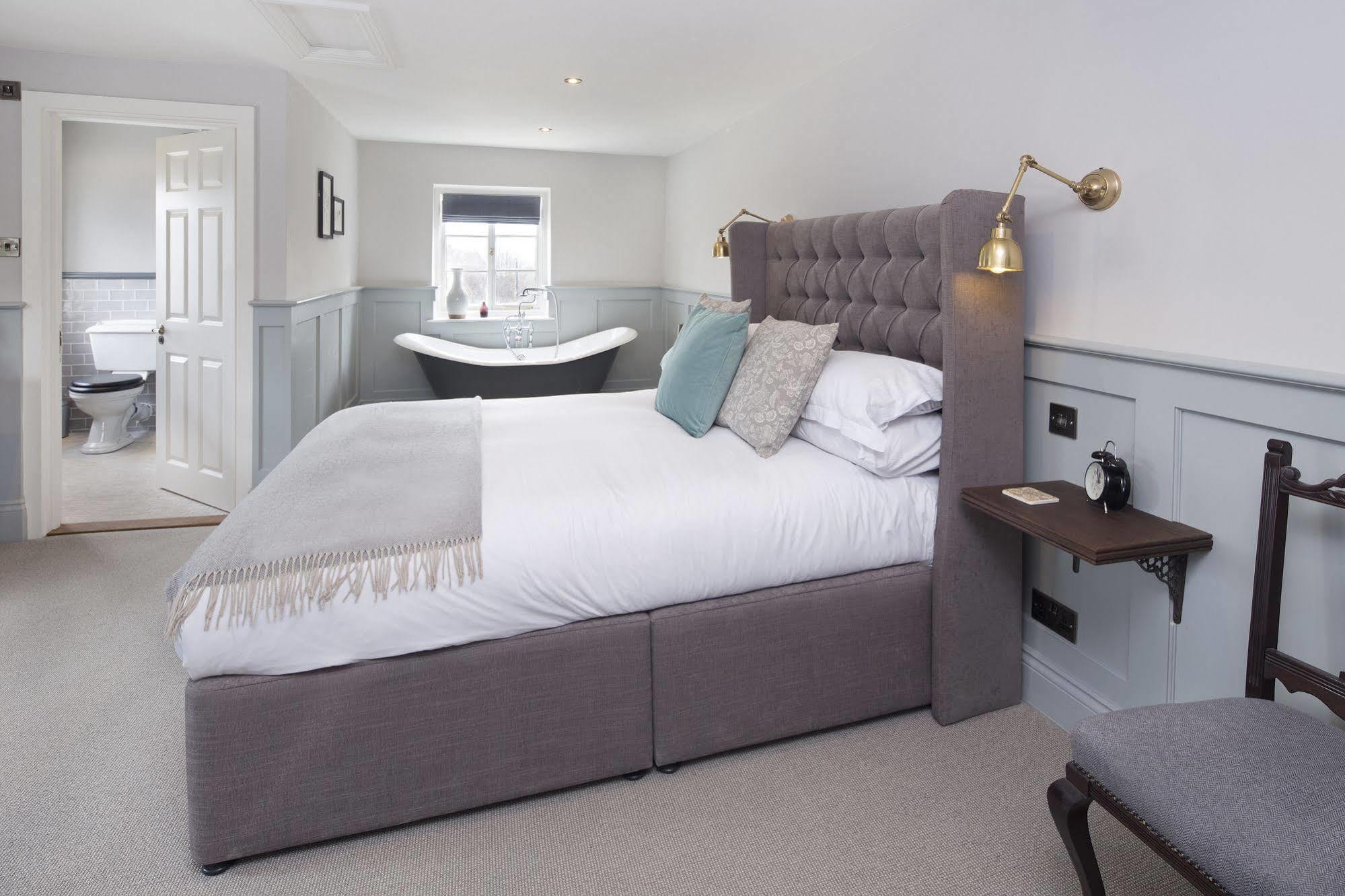 The George Townhouse Hotel Shipston-on-Stour Екстериор снимка